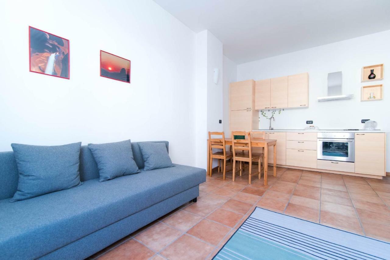 Al Piccolo Molo Apartment Como Exterior photo