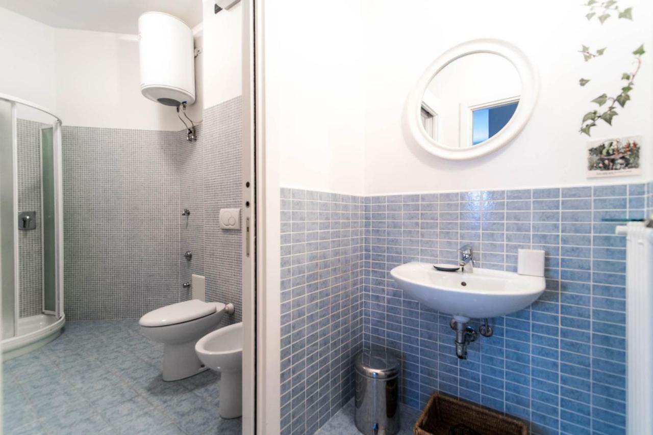 Al Piccolo Molo Apartment Como Exterior photo